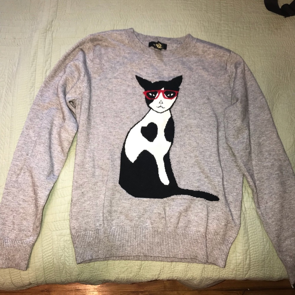 Cat sweater
